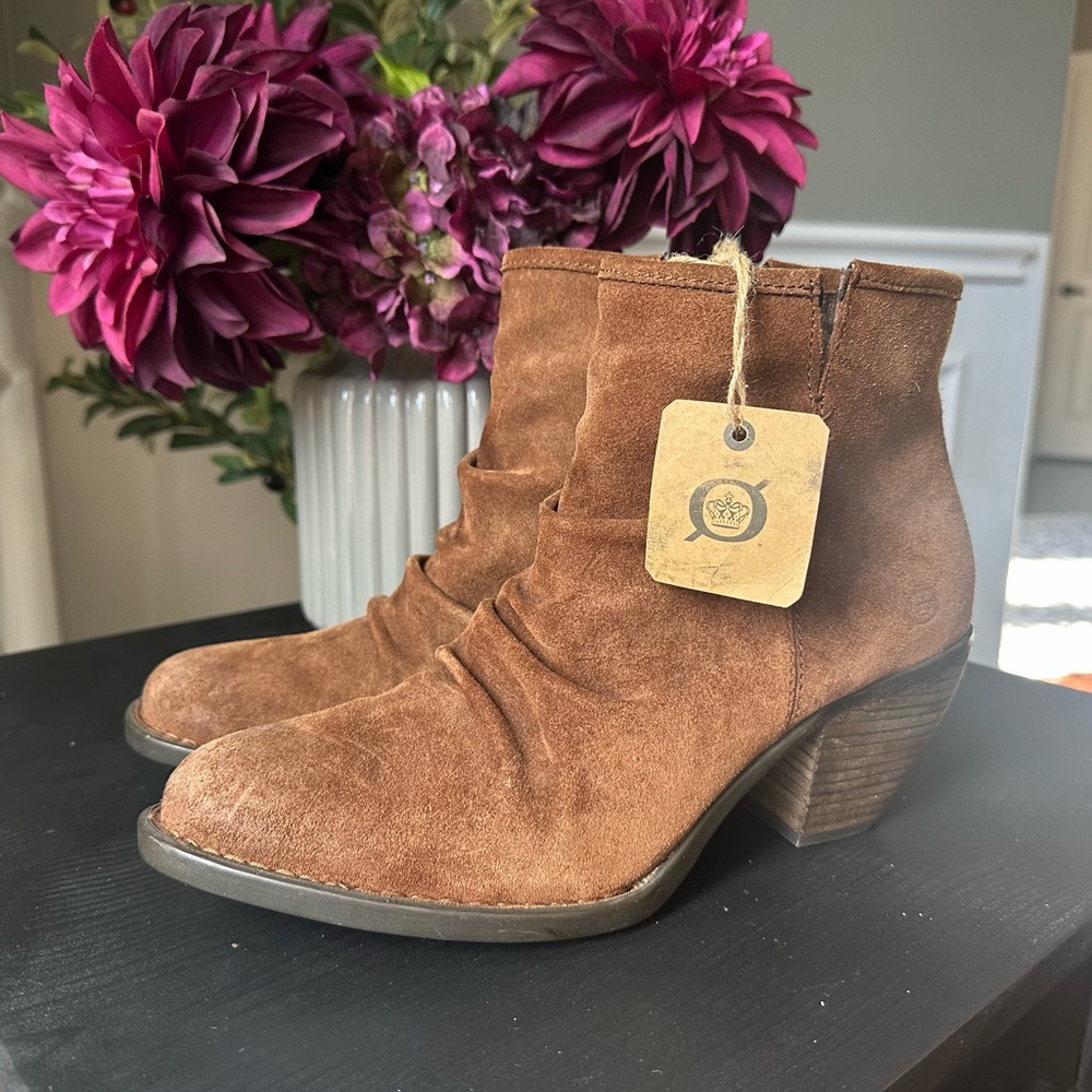 Born Aire Brown Western-inspired Ankle Boots - 9.5M - NWT